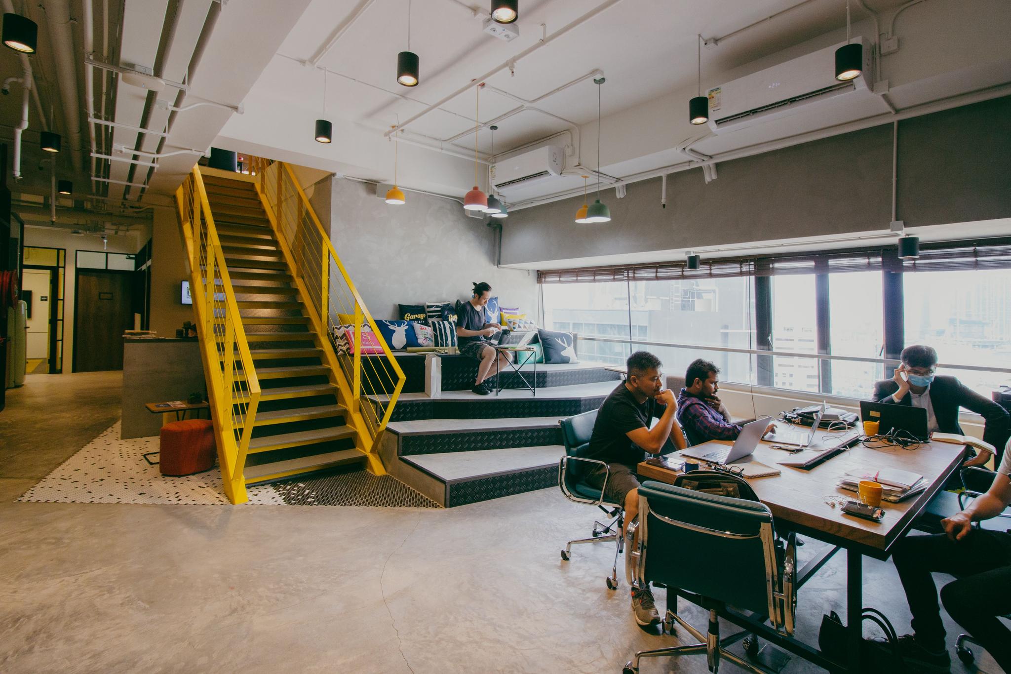 Why You Should Consider A Coworking Space in 2023